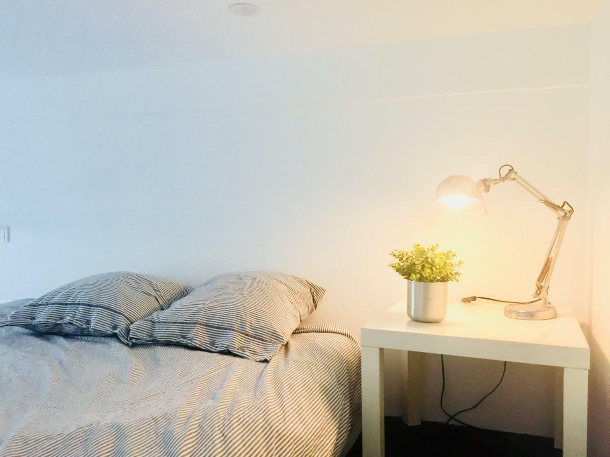 Studio 4 Personnes Avec Piscine, Tennis Apartment อิแยร์ ภายนอก รูปภาพ