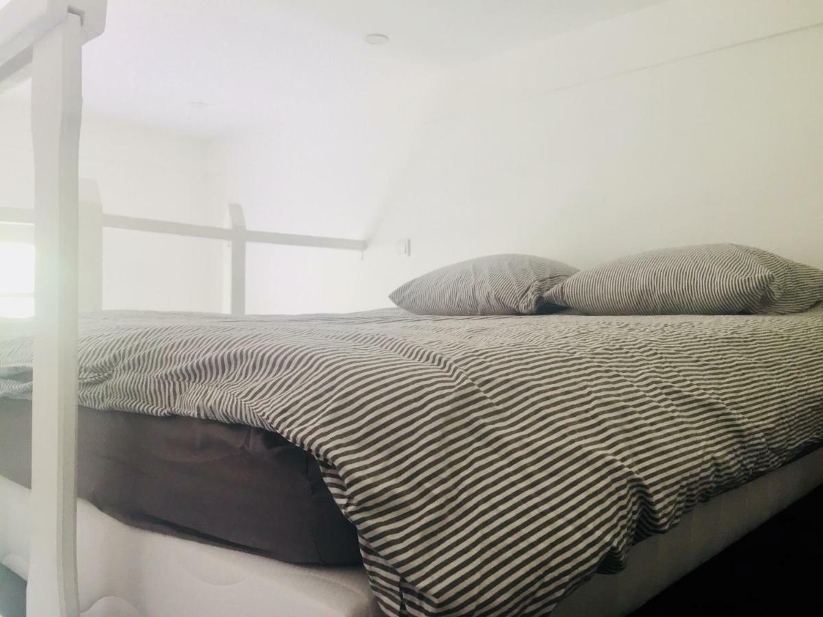 Studio 4 Personnes Avec Piscine, Tennis Apartment อิแยร์ ภายนอก รูปภาพ